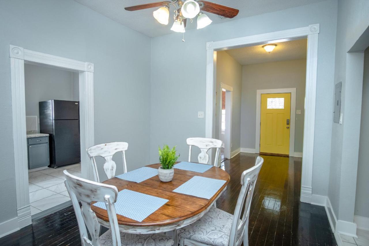Remodeled Historic 2Br 1Ba House Near Downtown Apartment San Antonio Bagian luar foto