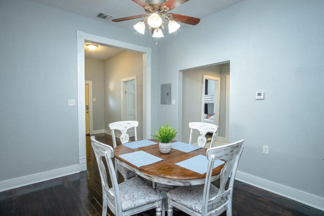 Remodeled Historic 2Br 1Ba House Near Downtown Apartment San Antonio Bagian luar foto