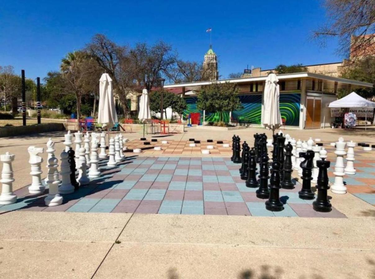 Remodeled Historic 2Br 1Ba House Near Downtown Apartment San Antonio Bagian luar foto
